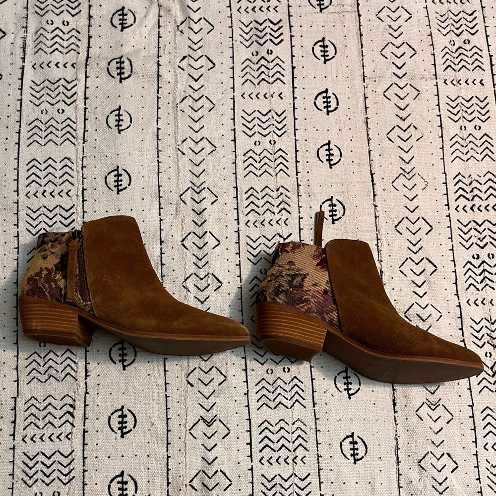 Yellow Box Acacia Brown Ankle Booties With Floral Detail